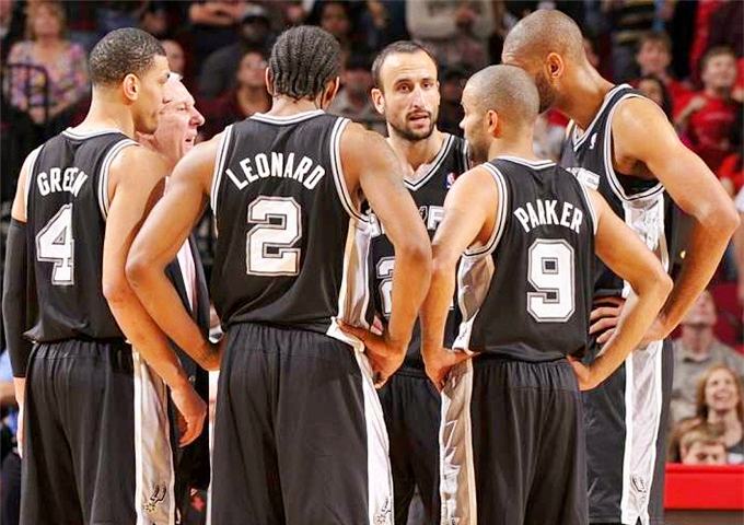 张知垚到北汽男篮之后的正式比赛初体验（张知垚加盟北汽男篮后的正式赛场首秀）