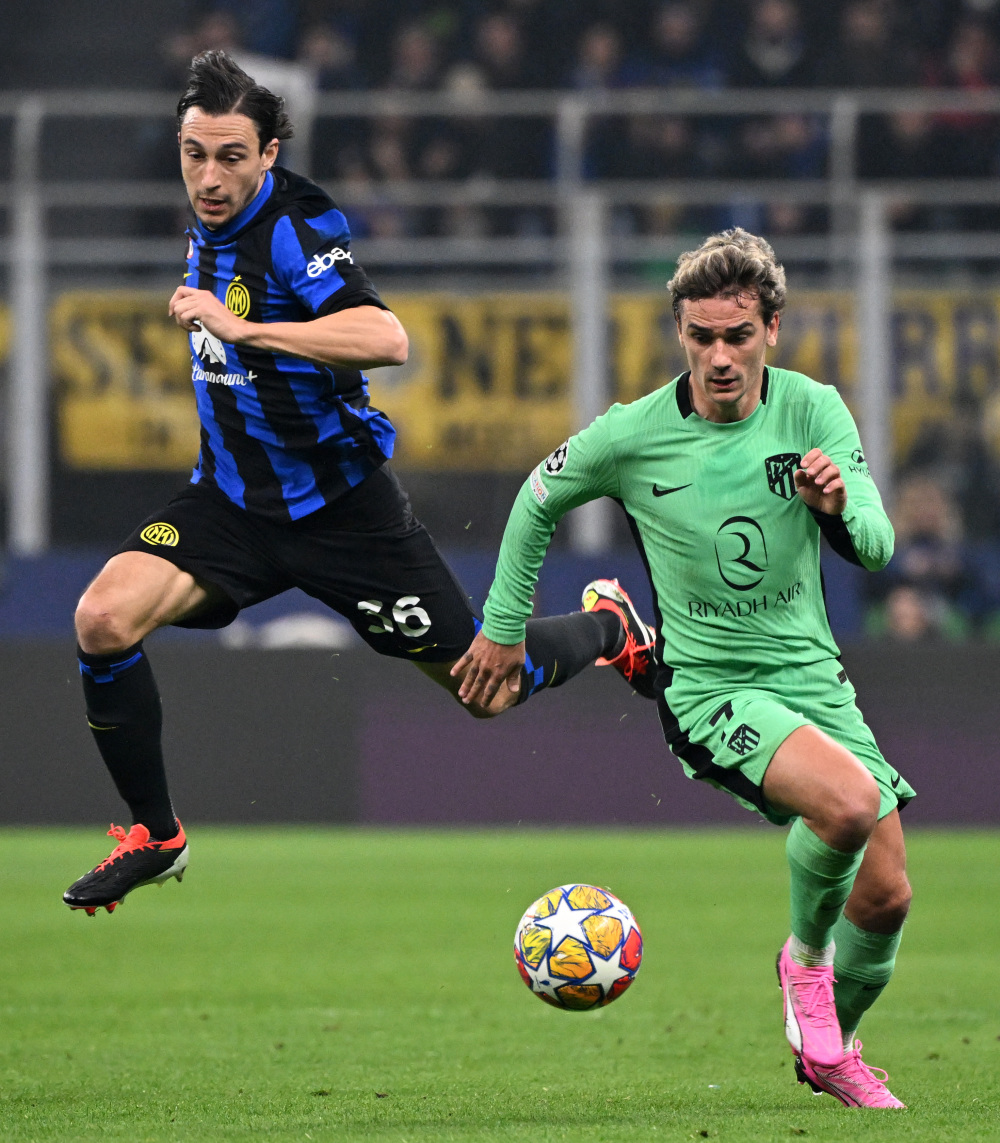 库库：切尔西在逐步走上正轨；在国家队走过的路不容易（库库：切尔西一步步回归正轨；国家队之路并不轻松）