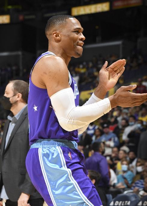 记者：德罗西取消去阿根廷看博卡vs河床的行程，或接手热那亚（记者：德罗西取消赴阿根廷看博卡对河床的计划，或将接手热那亚）