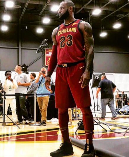 塔图姆：雷霆坚持自己选人并培养而不是交易超巨，这很有意义（塔图姆：雷霆宁自选自培、不靠交易巨星，这一策略意义重大）