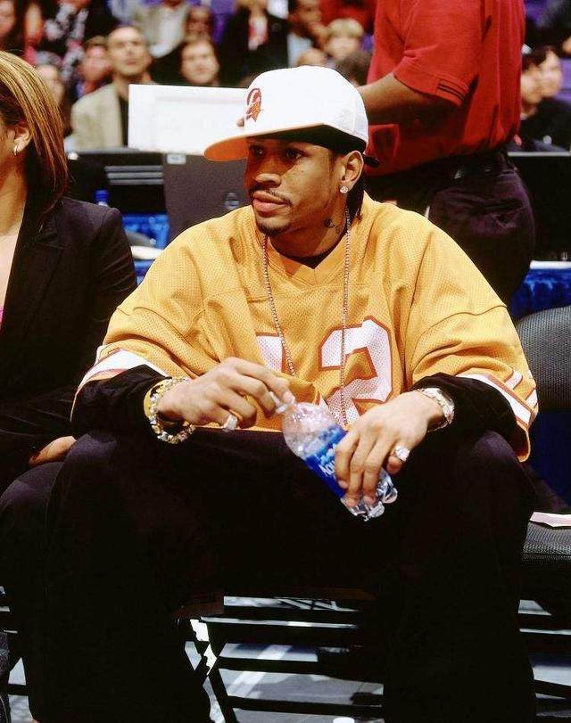 纳米比亚足球的拓荒者-艾里法斯・希武特-上，当年的大连万达26号（昔日大连万达26号，纳米比亚足球拓荒者：艾里法斯·希武特（上））