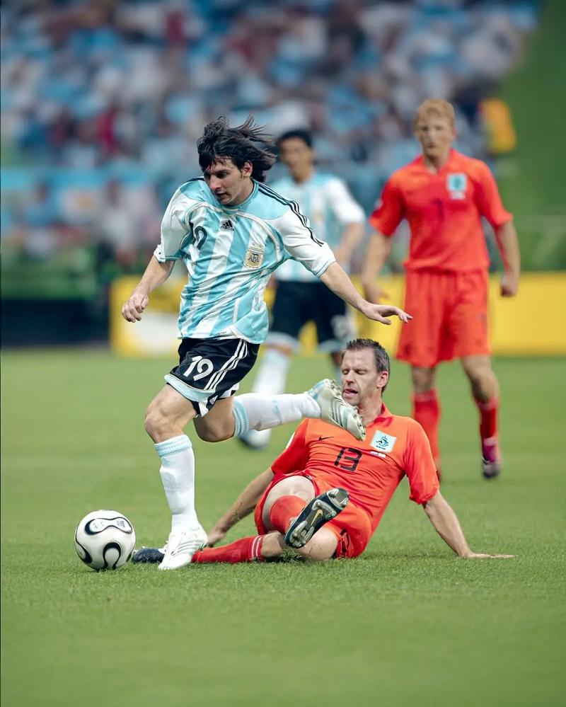 世界杯附加赛抽签仪式今晚8点举行，意大利或再碰瑞典／北马其顿（世界杯附加赛今晚8点抽签，意大利可能再遇瑞典或北马其顿）