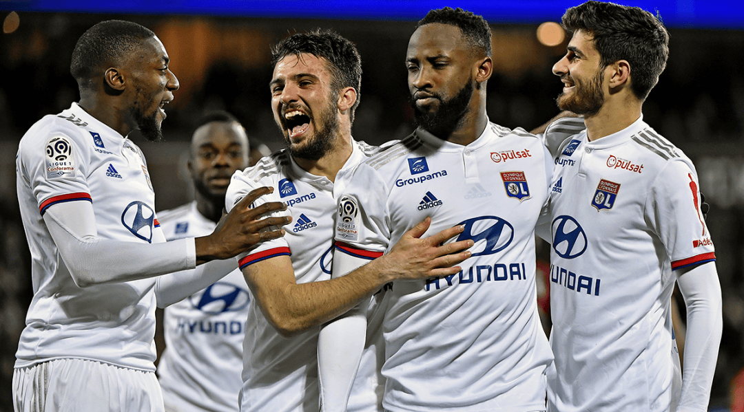 利物浦今日首发平均年龄仅25岁325天，创斯洛特执教时期新低（利物浦本场首发均龄25岁325天，创斯洛特执教新低）