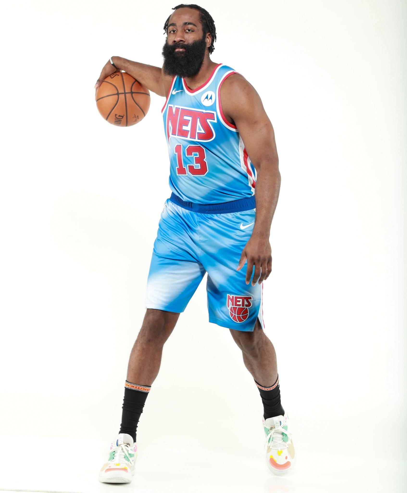 默特萨克：图赫尔敢于挑战超级球星，英格兰人还不习惯这种教练（默特萨克：图赫尔敢直面巨星，英格兰人尚未习惯这种主帅）