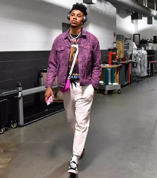 上港亚冠生死战！带蒋光太出征柔佛，是后防救星还是烟雾弹？（上港亚冠背水一战，蒋光太随队征战柔佛：后防定海神针还是烟雾弹？）